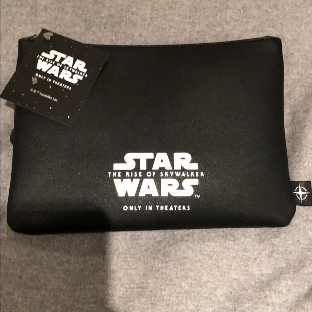 Star Wars - United Toiletries Kit - NEW